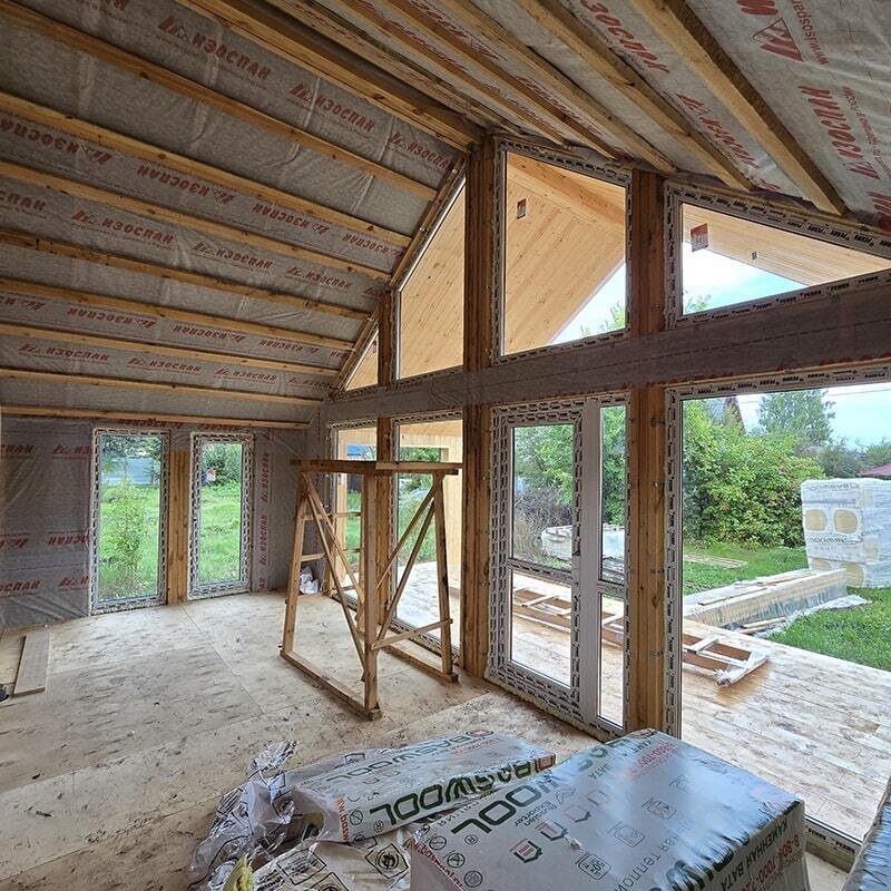 Дом 80 м², внутренний каркас на этапе стройки